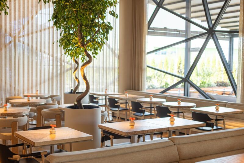 Новая Рига Холл Ресторан Кофемания - Новая Рига Холл